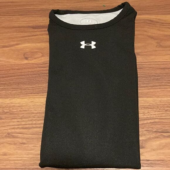 Under Armour Women’s Black Long Sleeve Tee Shirt. Size Small. - Picture 4 of 5